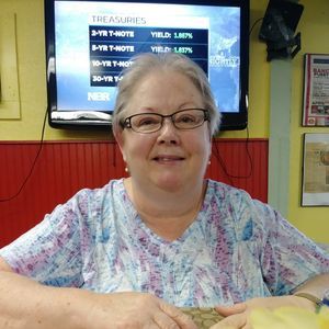 Meet your Posher, Debra